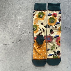 北欧フラワー柄ユニセックス靴下❤️スケーターソックス グラフィックポップアート バードツリー プレゼントギフトお祝い 1枚目の画像