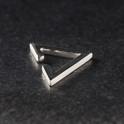 Constructivism 結構主義 三角耳扣 Triangle EarCuff 第7張的照片