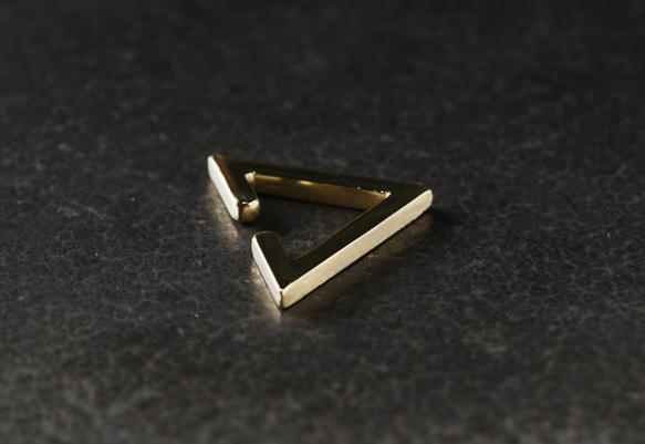 Constructivism 結構主義 三角耳扣 Triangle EarCuff 第5張的照片