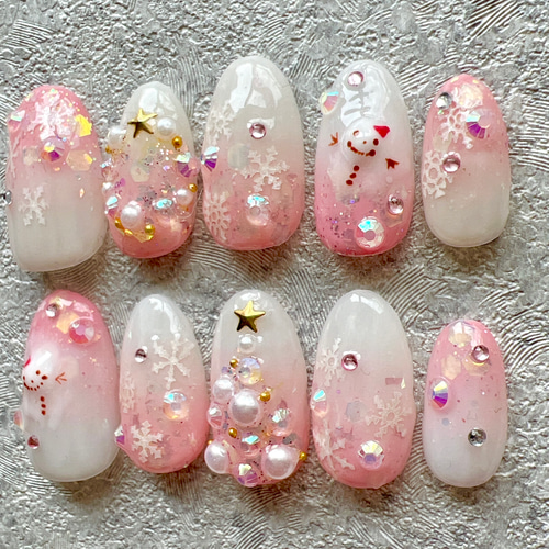 クリスマスネイルチップ♡ピンク ネイルチップ（つけ爪） minmi 通販