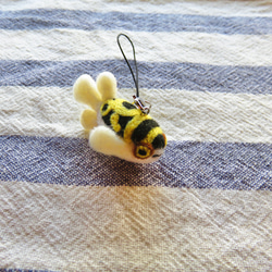 ハチノジフグ 羊毛フェルト ストラップ 羊毛フェルト 黄色い魚 通販