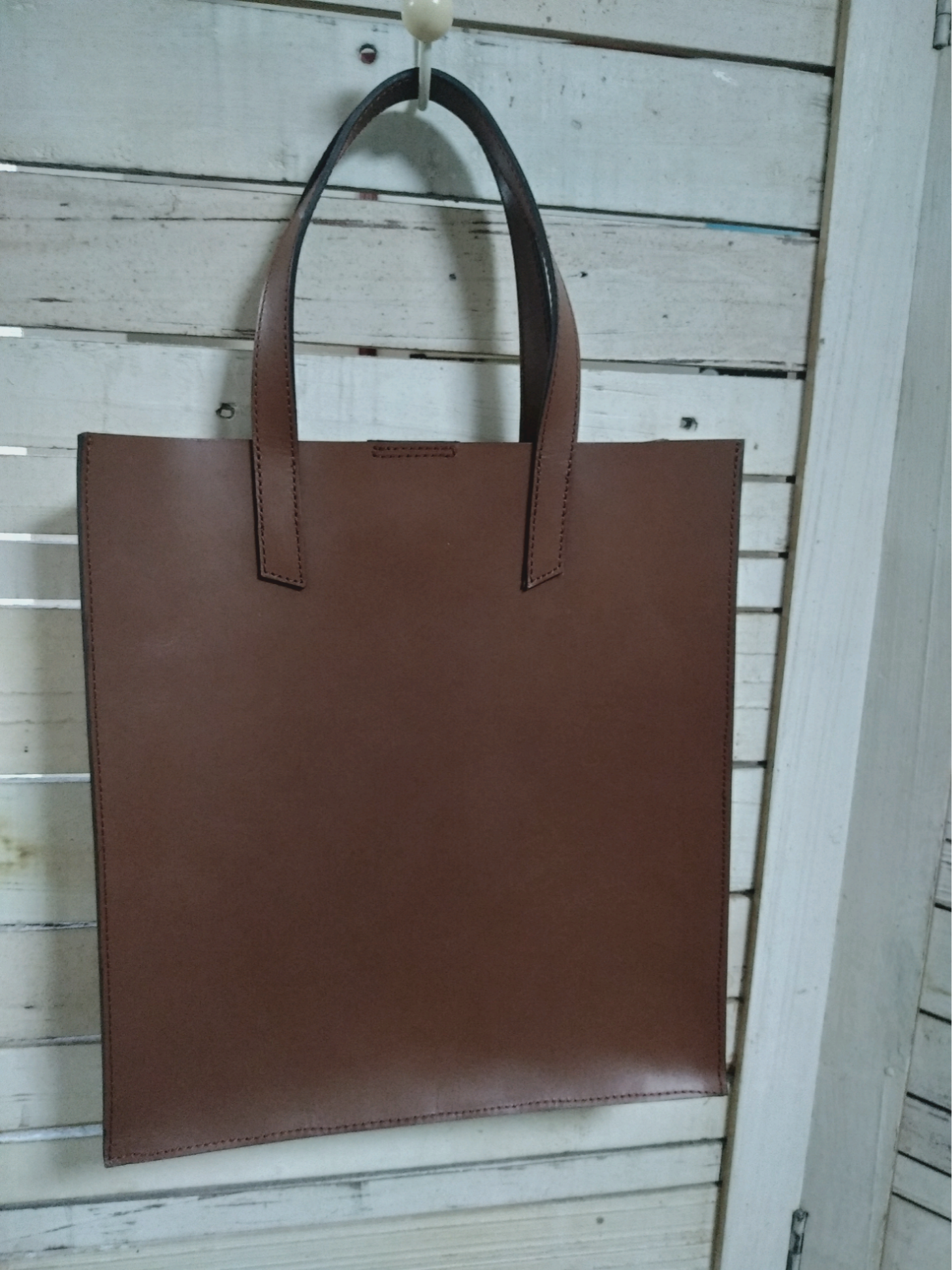 ハンドメイド　皮　トートバッグ　裏付き ハンドメイド　皮　トートバッグ　裏付き