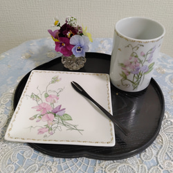 ♡四角皿➕湯呑み茶碗(スイートピー)13.5cm 1枚目の画像