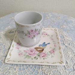 ♡四角皿➕湯呑み茶碗(小鳥と薔薇) 3枚目の画像