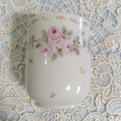 ♡四角皿➕湯呑み茶碗(小鳥と薔薇) 6枚目の画像