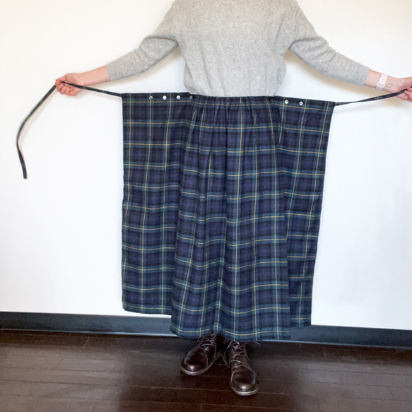 心温まるタータンチェック　ロングスカート　ネイビー　～お好きな丈で～ 3枚目の画像