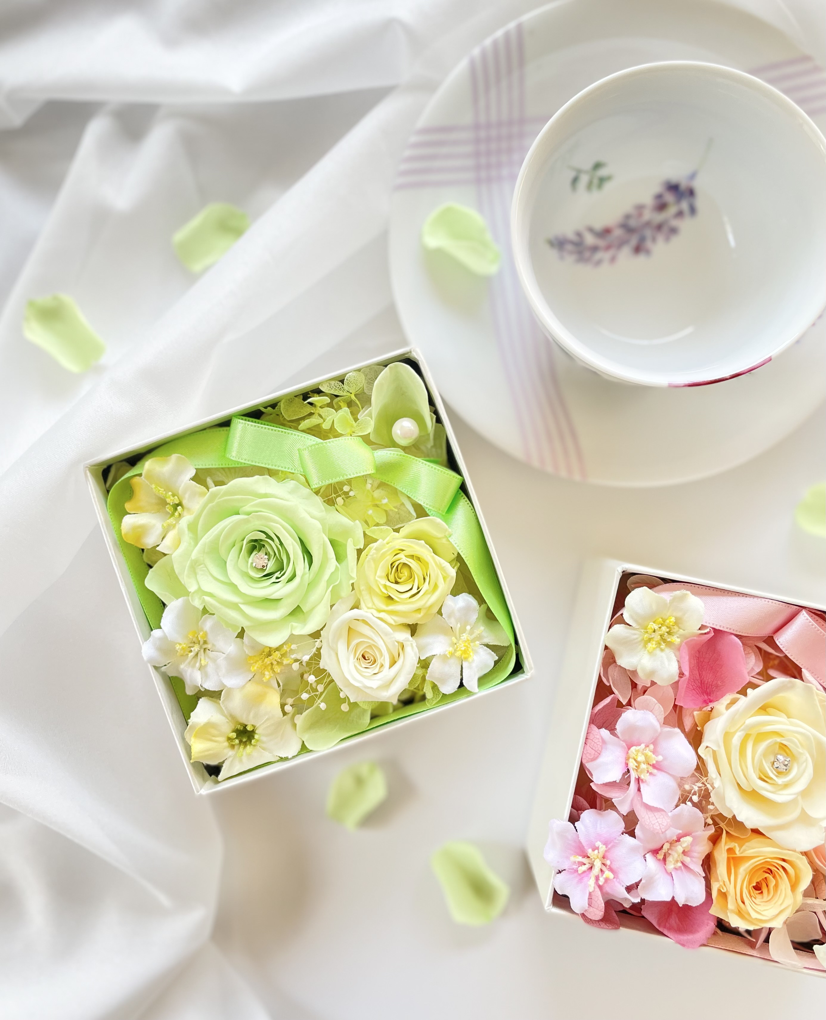 インテリア雑貨　ギフト　プチギフト　おしゃれ　可愛い　人気　ボックス　長持ち　造花　バラ　記念日　母の日　遅れてごめんね