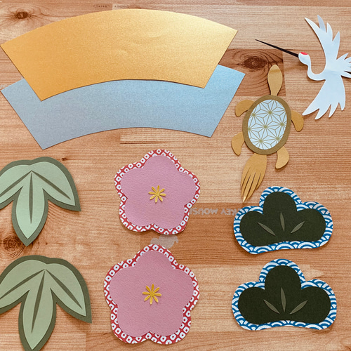 壁面飾り【鶴亀松竹梅】お正月 敬老の日 吉祥 切り絵 とことこ♪ 通販