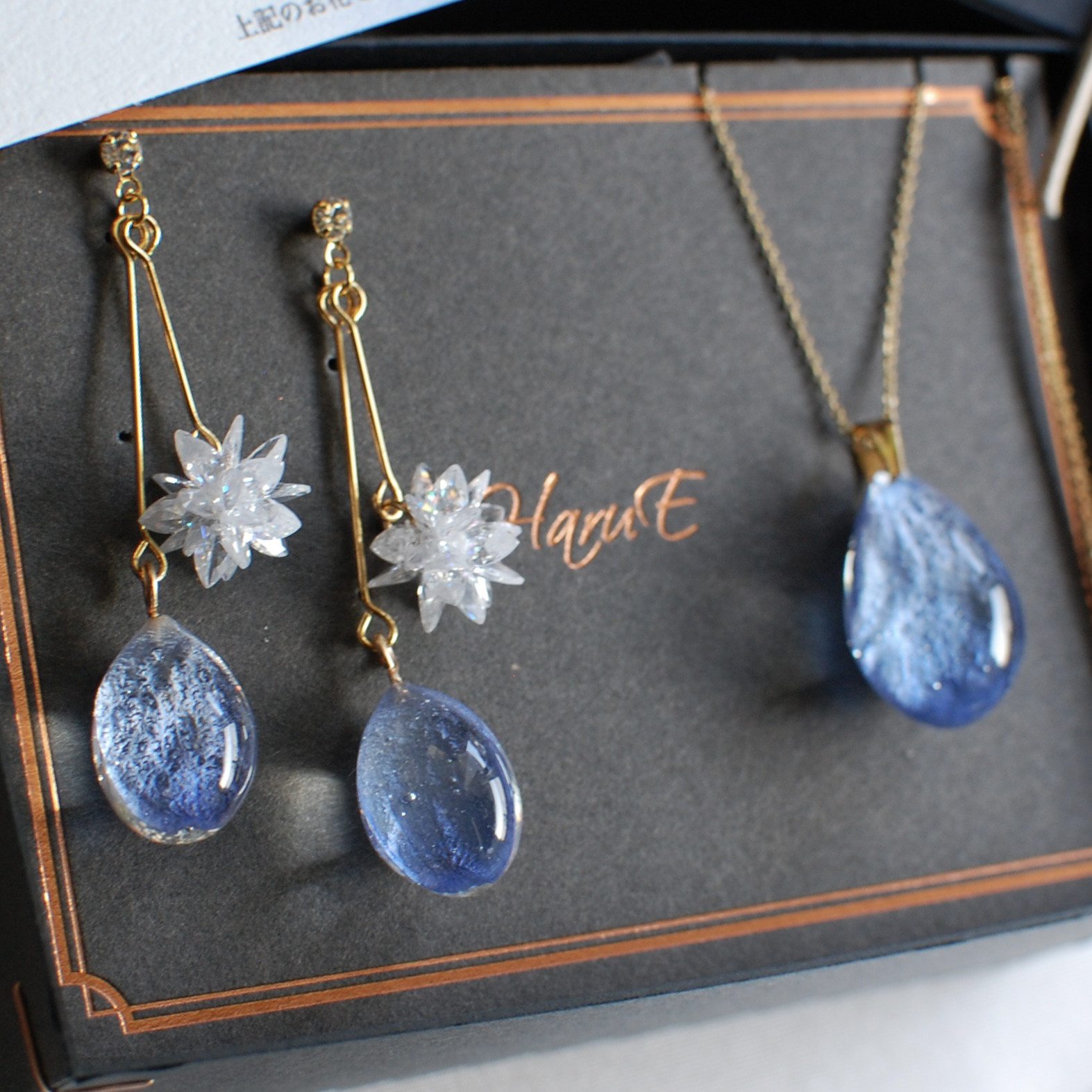 【コフレ】デルフィニウムの花びらの雫✴︎ピアス・イヤリング&ネックレス