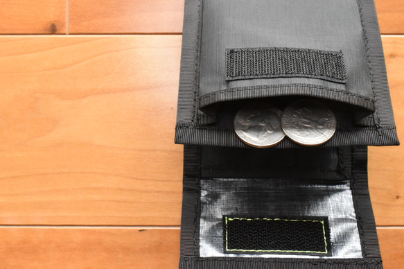Dyneema 二つ折り財布 ミニ財布 コンパクト 手のひらサイズ ギフト ダイニーマ ブラック 防水 wallet 5枚目の画像