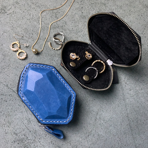 革の宝石！ジュエリーケース/アイスブルー/レザーポーチ/アクセサリー