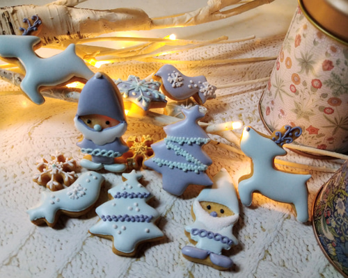 英マークス&スペンサー2024限定クリスマスライトアップ紅茶缶