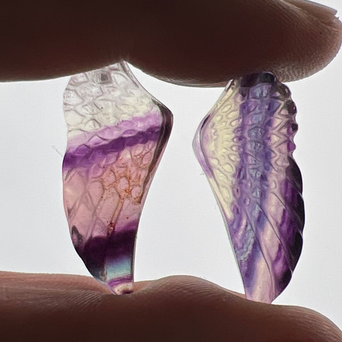 20%OFF 高品質フローライト 天使の羽型 穴あきペア nl 5403 天然石