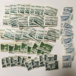 フィンランド  単色デザインの普通切手60枚 使用済 2枚目の画像