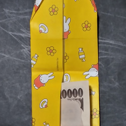 送料無料!　三つ折りの１万円札が入ります。うさぎ柄の折り紙 シャツ型ポチ袋　４点です！ウサギ　可愛い♪　 4枚目の画像
