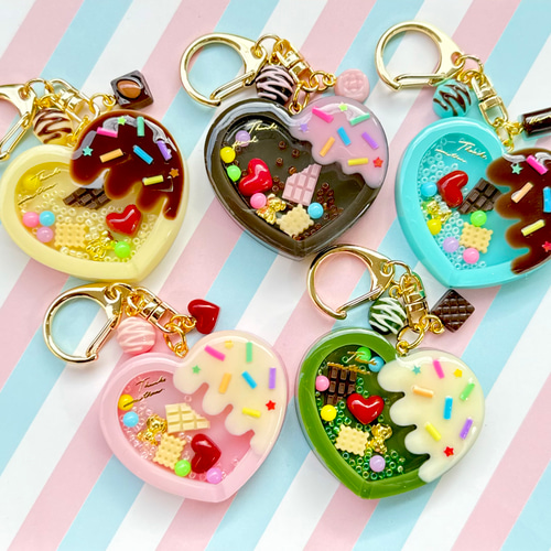 くま チョコ キーホルダー フェイクスイーツ 苺 誕生日