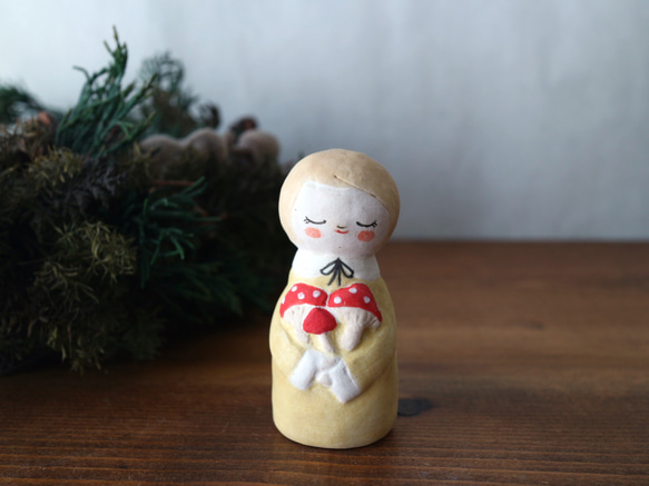 陶器で作った人形   noru doll ( ノルドール )   きのこ 2枚目の画像