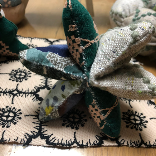 ミナペルホネン クリスマスツリー ファブリックツリー d クリスマス