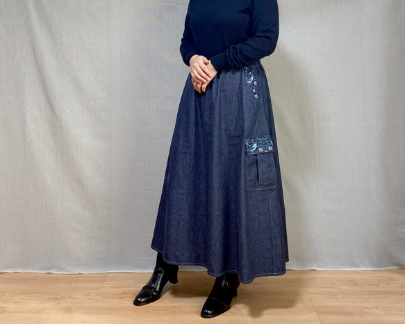 ウィリアム・モリス × ネイビーデニム》大人のフレアカーゴスカート