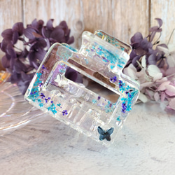 青と紫のレースの花のシンフォニー シャーク クリップ 樹脂製のシャーク クリップ 2枚目の画像