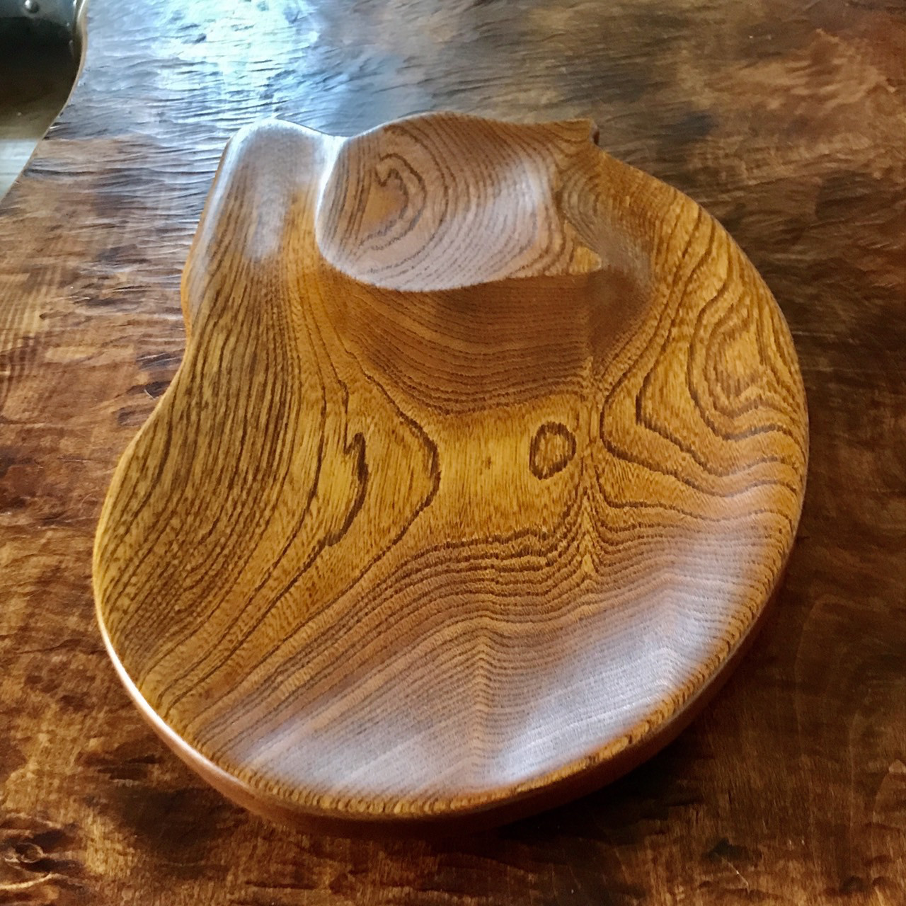 ぽっちゃり猫皿　36×24cm　受注生産　拭き漆　セン