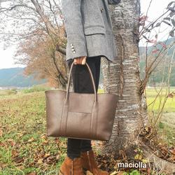 【フランス産本革】Sサイズ　シンプルで使いやすいトートバッグ〈LIVERPOOL〉ブラウン 1枚目の画像