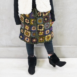 【華やかクロシェが可愛い】手編み　子供用130ｃｍ～150ｃｍ　ミニスカート　ハンターグリーン 3枚目の画像