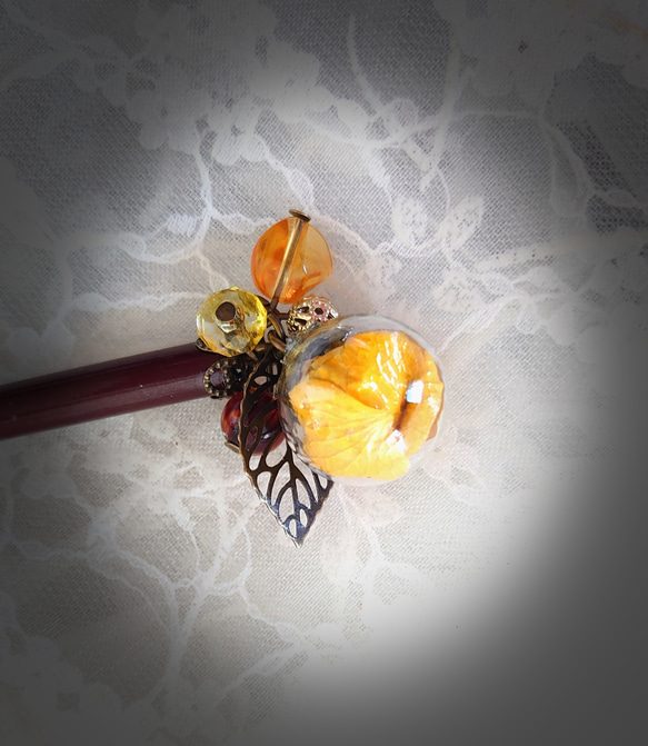 イエロー紫陽花の硝子玉かんざし 2枚目の画像