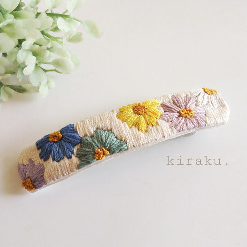 花の刺繍バレッタ バレッタ kiraku. 通販 14992184|Creema 花の刺繍バレッタ バレッタ kiraku. 通販 14992184|Creema
