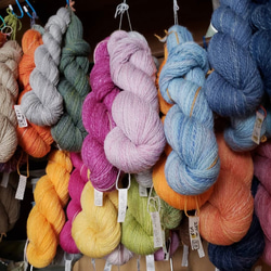 手織りのウールマフラー（メリノ100%の手紡ぎ毛糸使用) no.2268 9枚目の画像