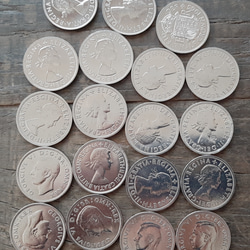 硬貨 イギリス ハーフクラウン 19個 1947~1967 エリザベス女王とジョージ王  英国コイン 美品です 本物 1枚目の画像