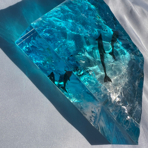 新作 インテリアアートブロック エメラルドブルーの海とペン アの