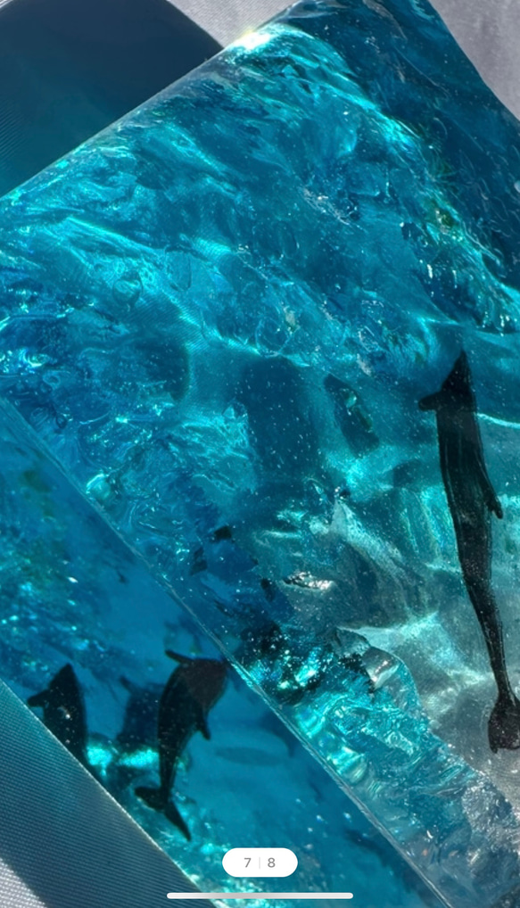新作　インテリアアートブロック　エメラルドブルーの海とペン　アのイルカ　スケルトン海 9枚目の画像