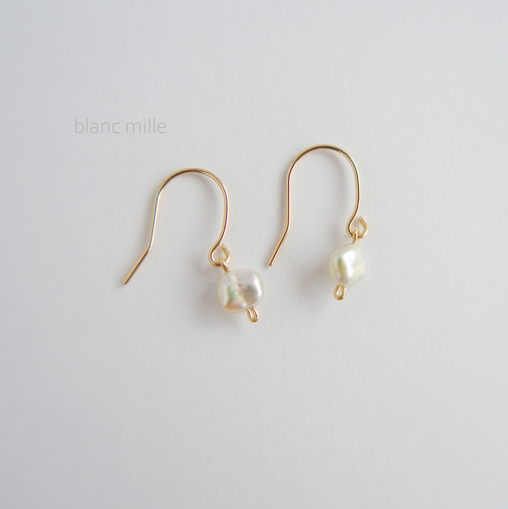 No.1869○*K18 アコヤケシパール シンプルピアス○*18金 ナチュラル芥子真珠 アクセサリー