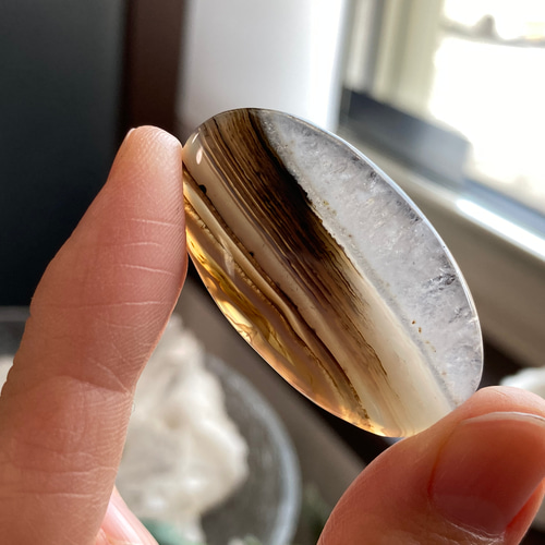 結晶付きバンデッドアゲート(縞瑪瑙） 天然石ルース 天然石