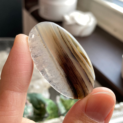 結晶付きバンデッドアゲート(縞瑪瑙） 天然石ルース 天然石