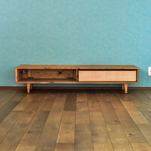 無垢材】テレビボード 150㎝ ミディアムブラウン 鉄脚 鉄取手 無垢材】テレビボード 150㎝ ミディアムブラウン 鉄脚 鉄取手 TVボード