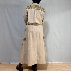 《ウィリアム・モリス × ベージュ綿麻デニム 》ダブルポケットのカジュアルシャツ 15枚目の画像