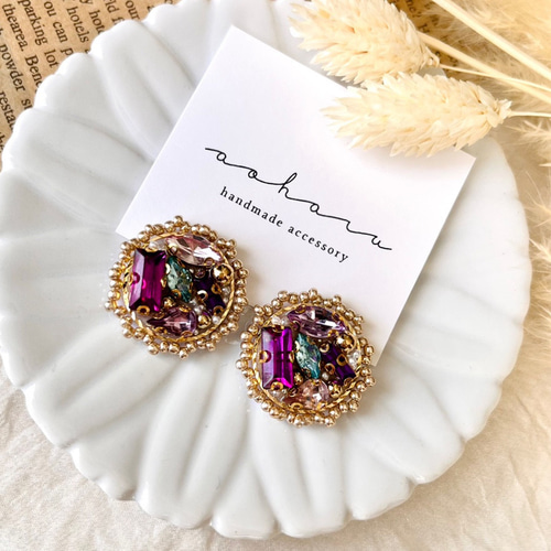 パールビジュー ビーズ 刺繍 ピアス/イヤリング ピアス（スタッド・一粒） AOHARU* 通販｜Creema(クリーマ) 14994156