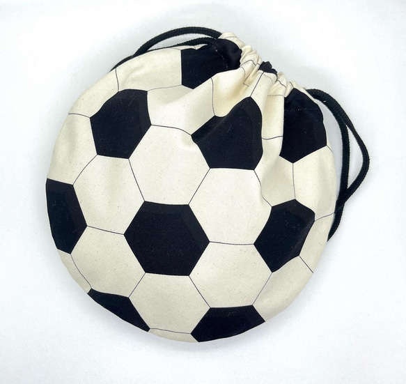 サッカー好きなお子様に！サッカーボールのような 給食袋 巾着袋 給食