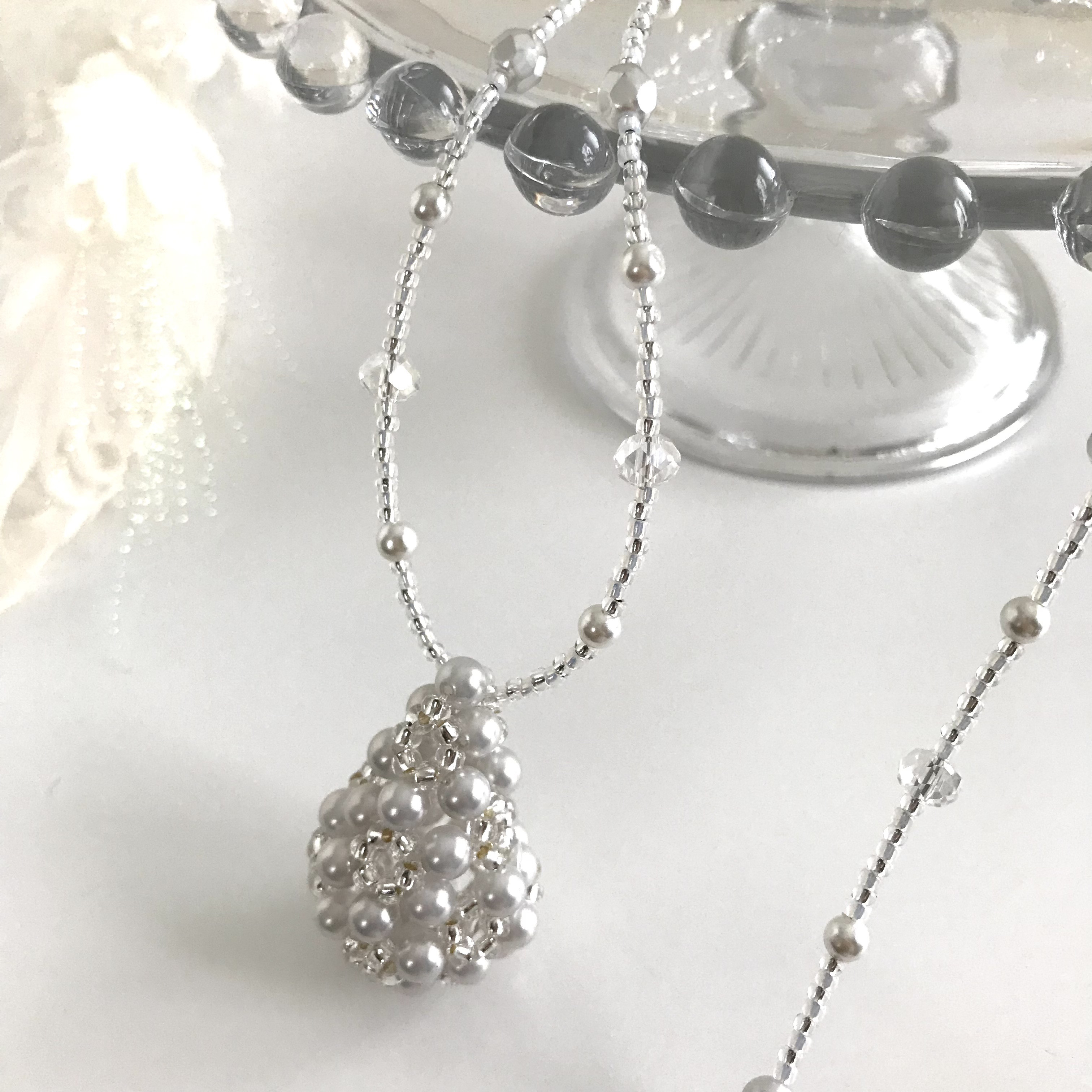 パール 編みの しずく形 モチーフ クラシカルネックレス スノーホワイト