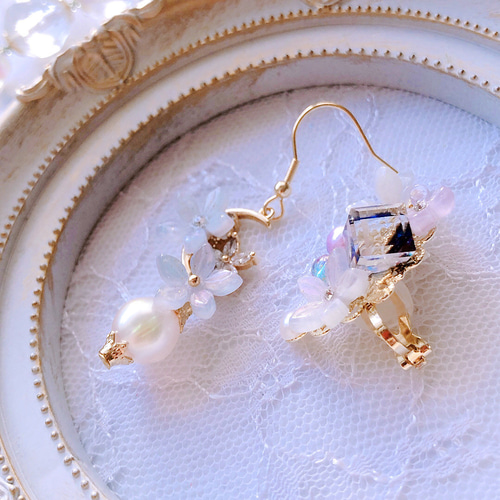茉莉花 アシンメトリーなジャスミンのお花ピアス/イヤリング 茉莉花 アシンメトリーなジャスミンのお花ピアス/イヤリング