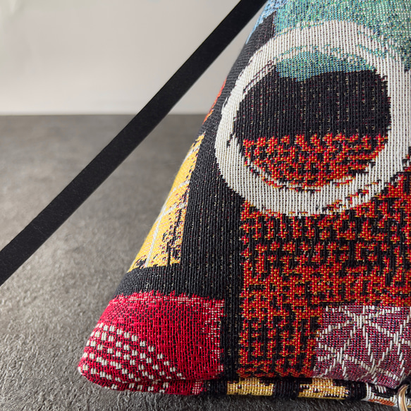 限量版「歐洲布料」現代三角連身裙，L碼 第4張的照片