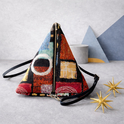 限量版「歐洲布料」現代三角連身裙，L碼 第1張的照片