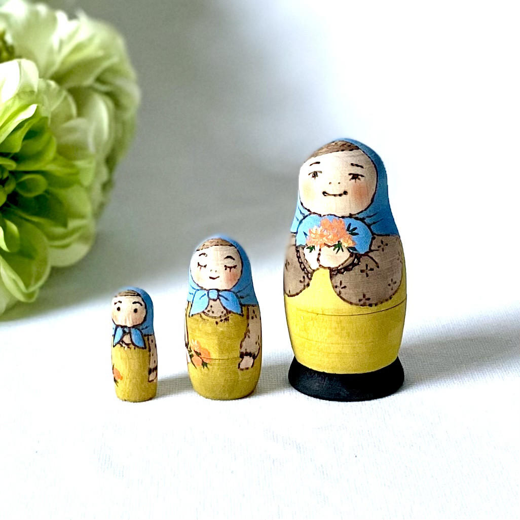 【受注制作】冬のマトリョーシカ（3個組）マリーゴールド