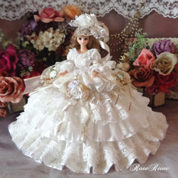 ローゼンレーヌ皇妃 誘惑の瞳 クラシカルモダンが美麗な豪華12段ティアードフリルドールドレス 2枚目の画像