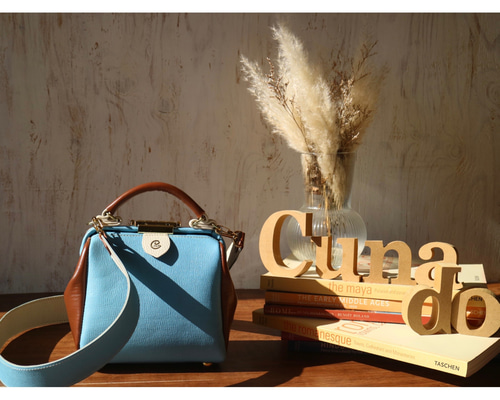 もじゃ公】廃盤 新品未使用 大峡製鞄 リューク ブラウンレザーバッグ