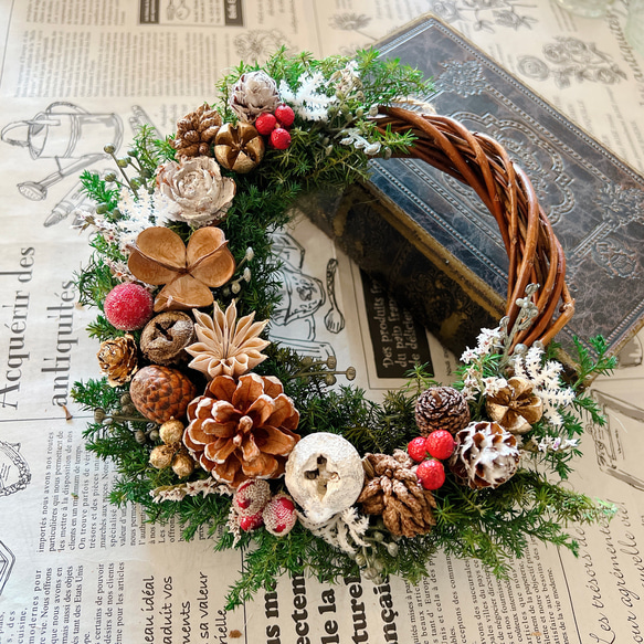 王道のクリスマスリース ドライフラワー ブルガリアンローズ 通販  