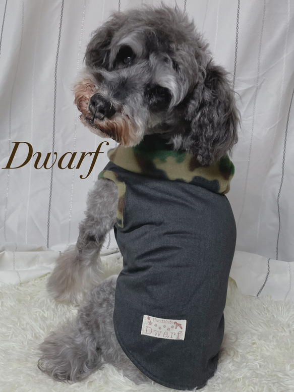 【犬服】フード付きフリースベスト☆（迷彩柄×ブラックデニム） 1枚目の画像