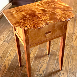 コブのハイテーブル 高さ87cm ダケカンバ瘤杢無垢材 ふきうるし サイド